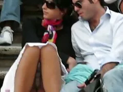 Mi novia entró y me follé a su mamá