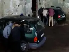 Maníacos callejeros y niñas durmientes