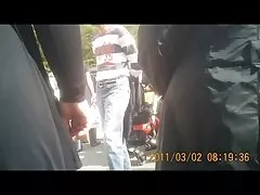 ¡La hija de la novia estaba un poco más borracha y quédate en la fiesta de pijamas!
