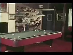 Cachonda MILF follada plomero en la cocina