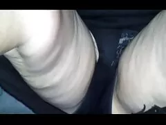 Papá seduce al mejor amigo de su hija