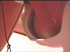 Chica universitaria chupando la polla de su profesor