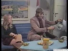 Chica cachonda pensó que estaba sola