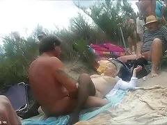 Polla masiva destruye a las hermanas Anal durante el sexo
